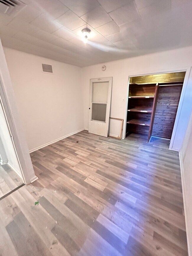 Photo - 5023 Walnut St Unidad 1FL