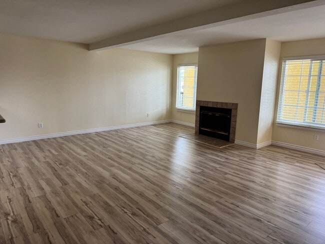 Photo - Long Term Unfurnished Condo - Block from Beach