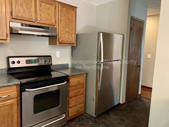 Photo - 207 Trillingham Ln