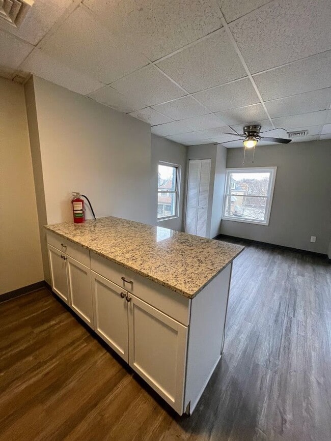 Photo - 117 Crawford Ave Unit 2