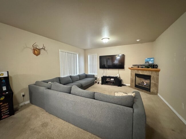 Photo - Beautiful 5 Bedroom home in Wellington