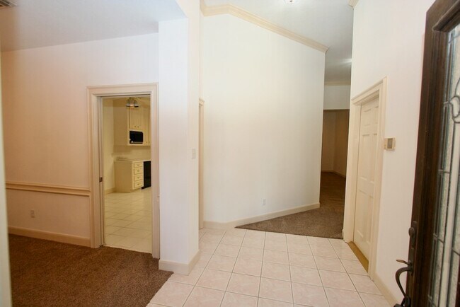 Photo - 6706 Prairie Dunes Dr