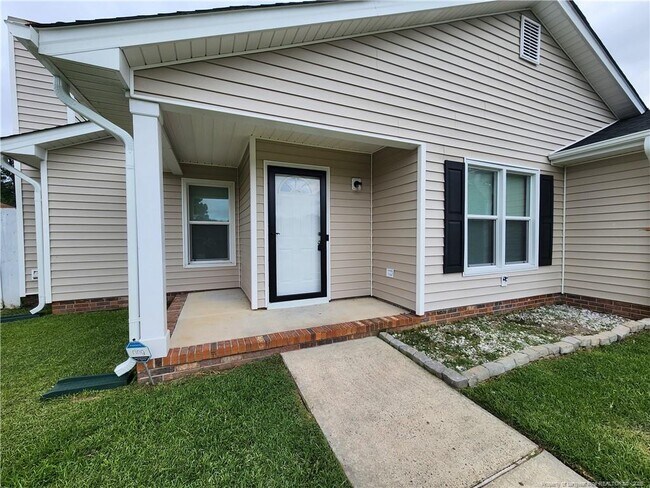 Photo - 2212 Mossycup Ln