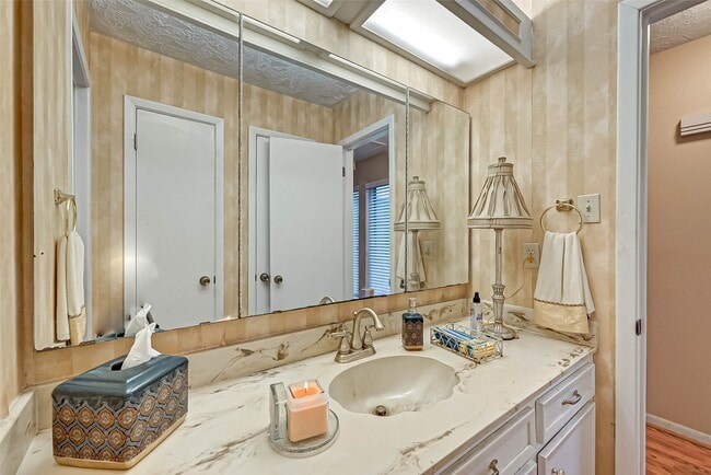 Building Photo - 3631 Glenpine Dr Rental