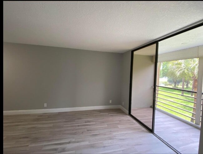 Photo - 4700 Lucerne Lakes Blvd W Unit 207