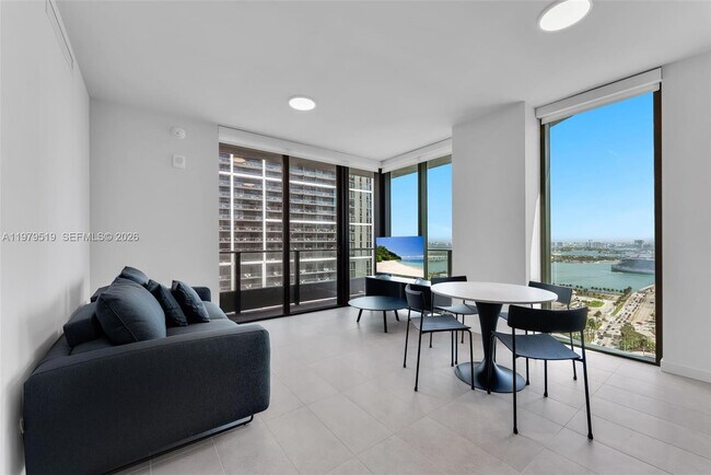 Photo - 121 NE 5th St Unit 3112