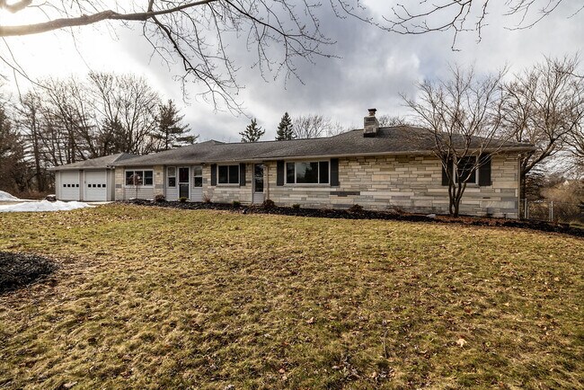 Photo - 4559 Makyes Rd House