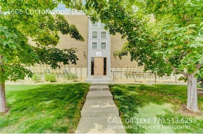 Building Photo - 1606 Cottonwood Dr