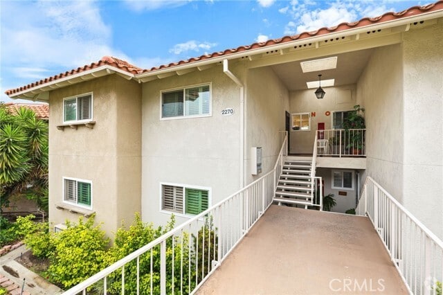 Building Photo - 2270 Via Puerta Unit N Rental