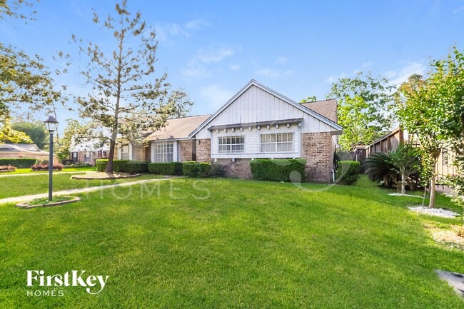 Photo - 222 Magic Oaks Dr