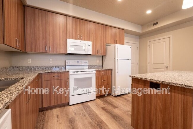 1184 E Bulloch St