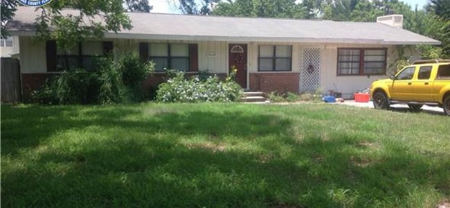 Photo - 3689 Crystal St