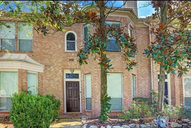 Photo - 2923 Crawford St Condo