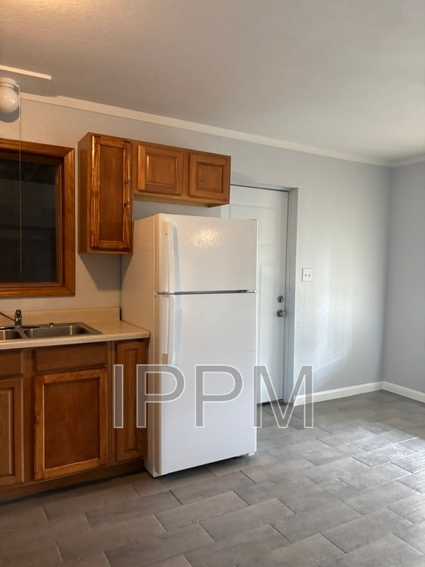 Photo - 2014 E Monroe Ave