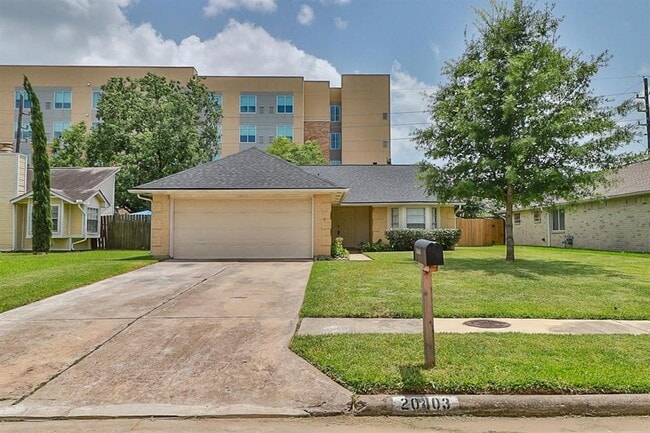Photo - 20403 Broadsky Dr Casa