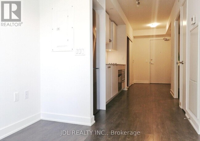 Photo - 195 Redpath Ave Unit 807