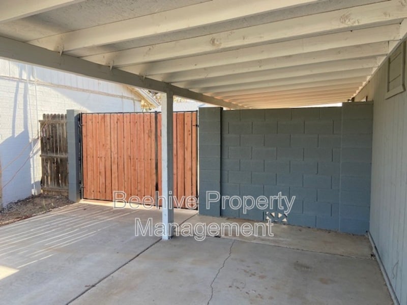 Photo - 4633 W Sunnyslope Ln