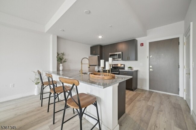 Photo - 45 S Grove St Unit 305