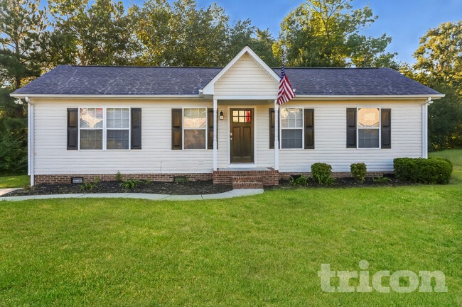 Building Photo - 1657 Lemming Dr SE