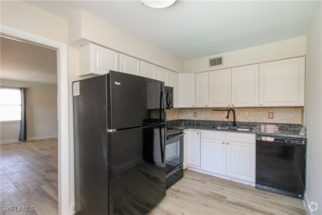 Building Photo - 2102 Alamanda Dr Unit 202 Rental