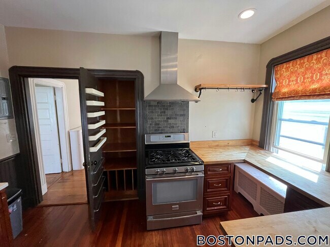 12 Gilman Terrace