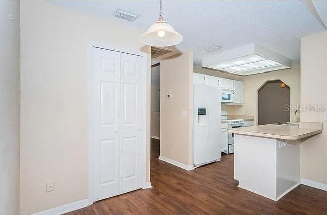 Photo - 557 Rapid Falls Dr