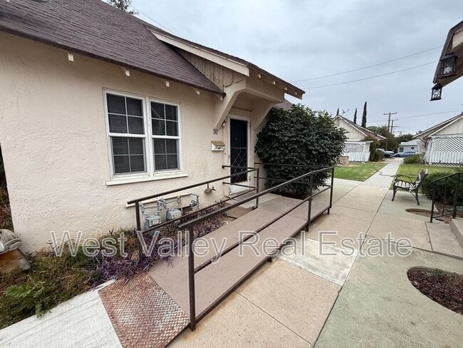 Photo - 1605 Howard Ave Unit #C