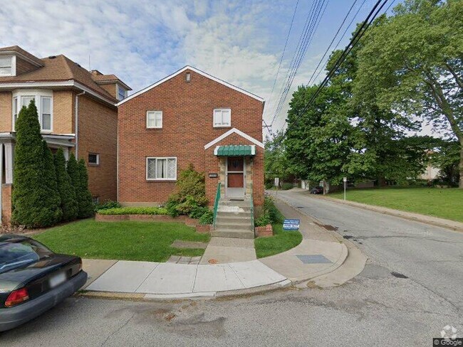 Building Photo - 1493 Greenmount Ave Rental