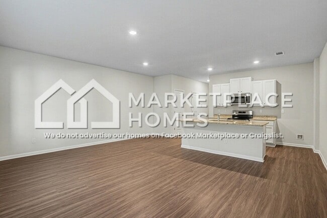 Photo - 274 Oakwood Dr NW