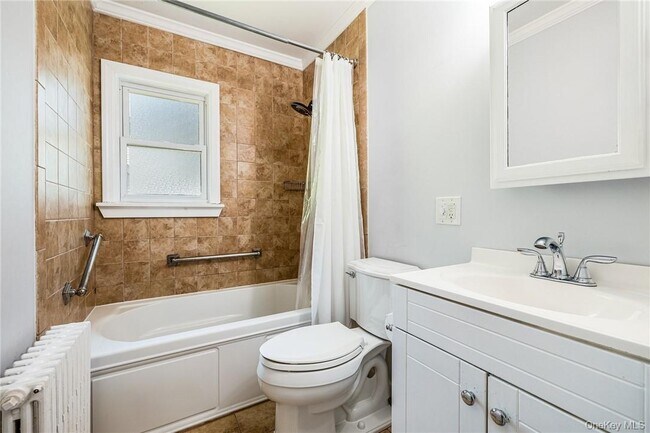 11 Hillside Pl