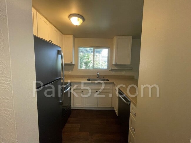 Photo - North Tacoma 1 Bed 1 Bath Apartment Unit #C