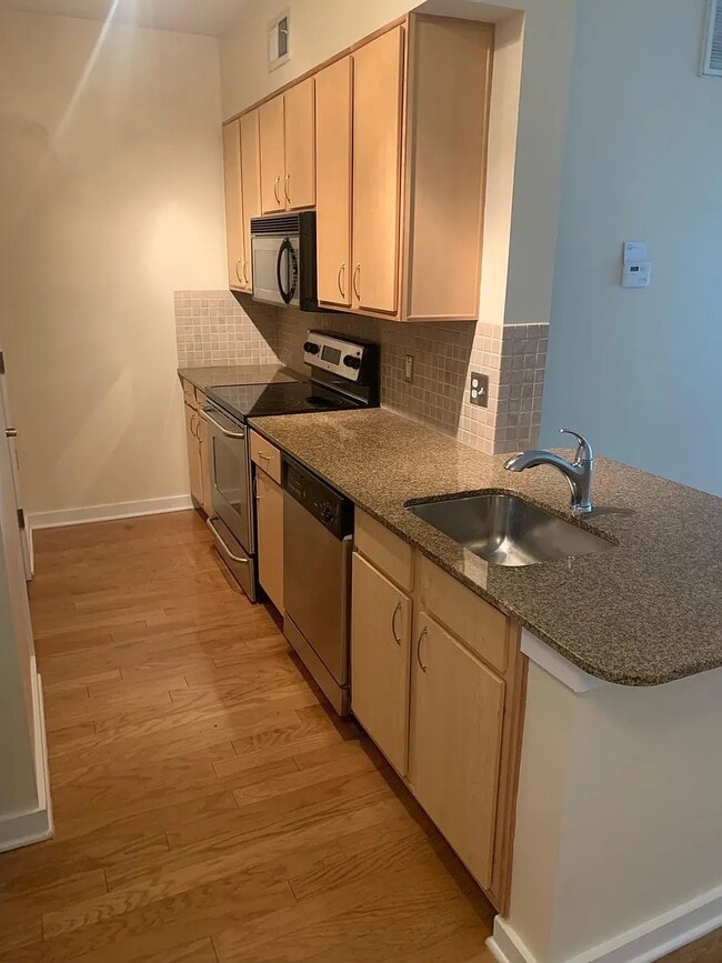 Photo - 1803 Broadway Unit BristolonBroadway-316