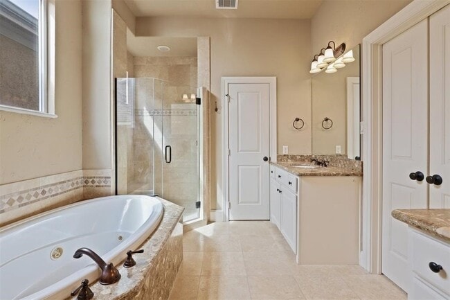 Photo - 2418 Ralph St