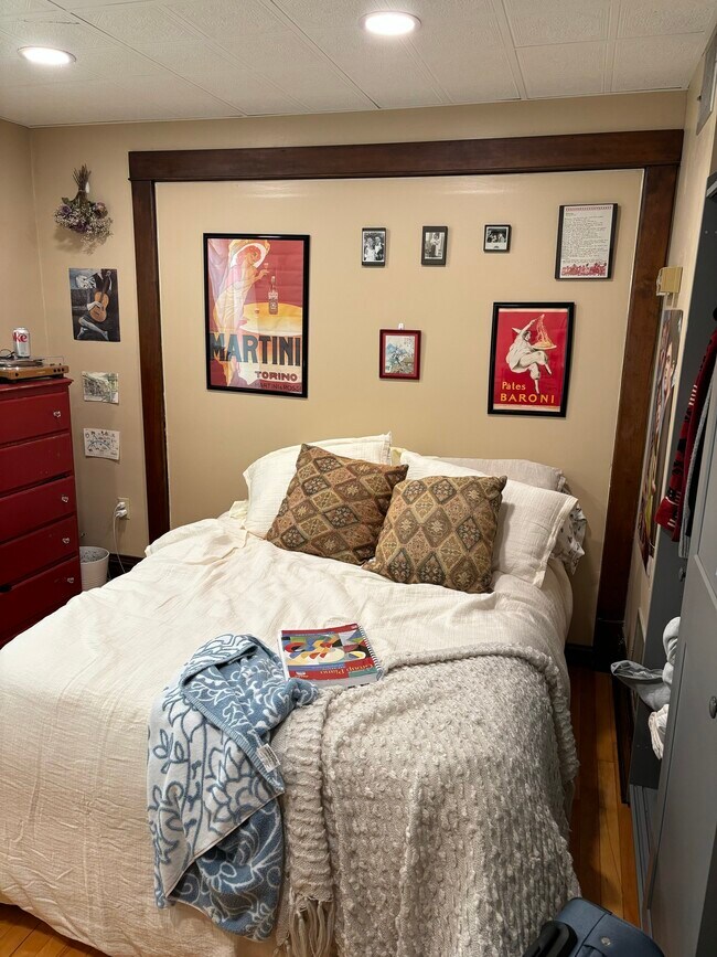 Photo - 1115 13th Ave SE