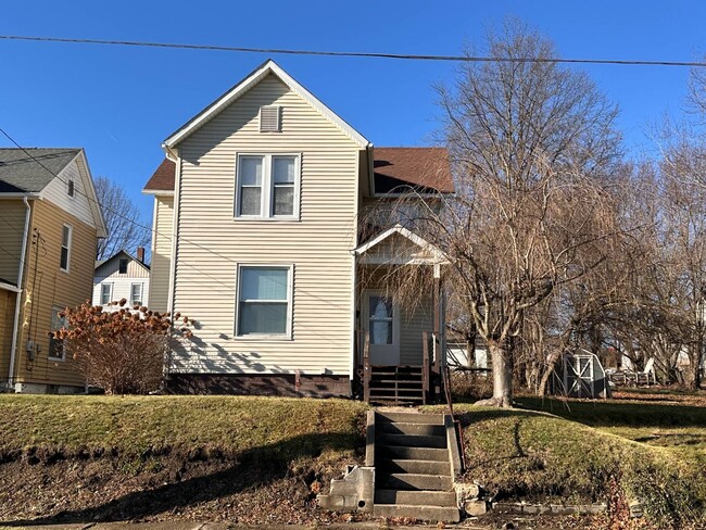 Building Photo - 949 Morgan Ave Rental