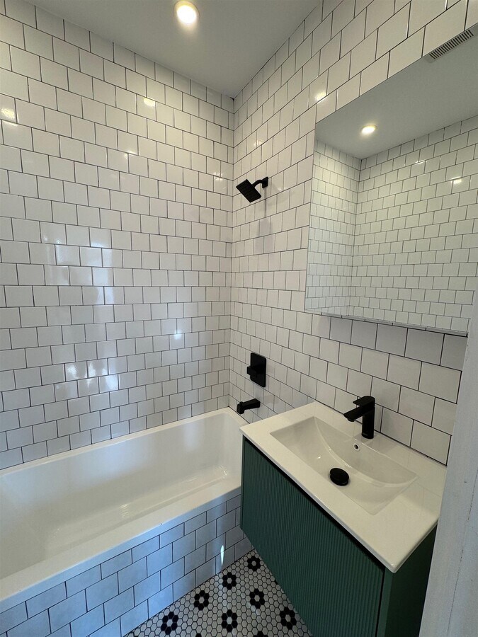 Photo - 239 Halladay St Unit 3L