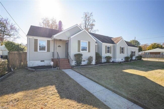 Photo - 305 E Evans St House