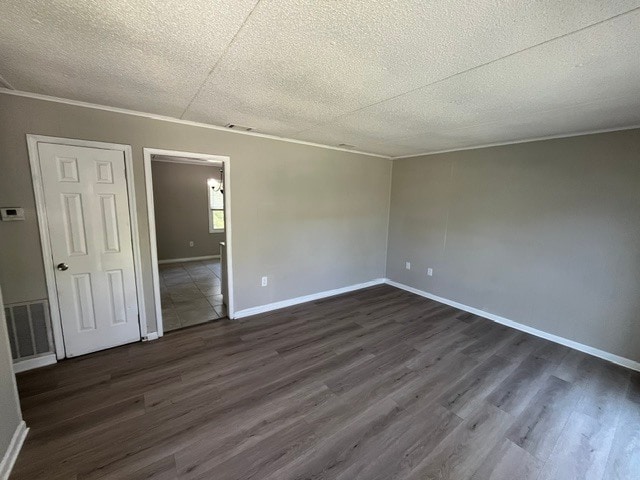Photo - 2830 Village Green Dr