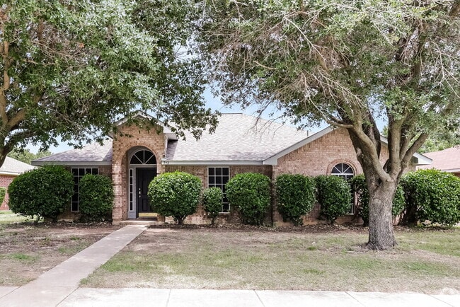 Building Photo - 713 Crenshaw Dr Rental