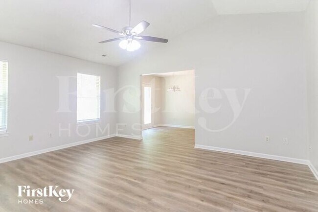 Photo - 5610 Simmul Ln