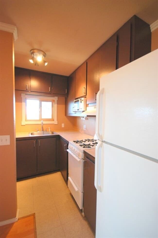 Photo - 1 bedroom 1 bath Apartment Camano MIL