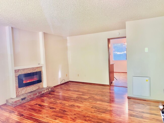 Photo - Eastside Olympia/ Must See! Available Now-2bd 1bath