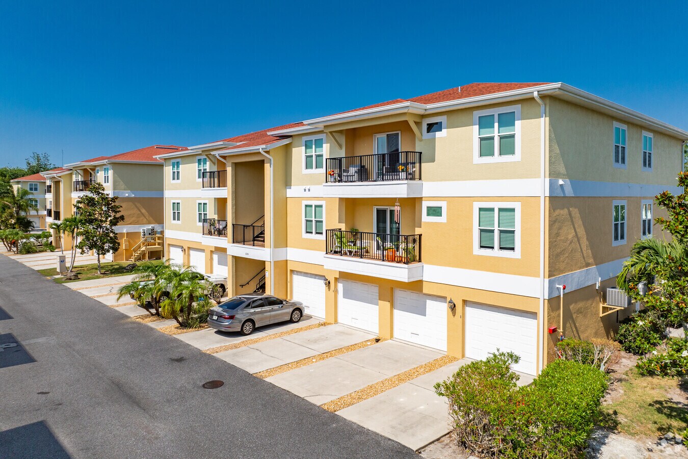 6421 Banyan BLVD Nuevo Port Richey, FL - Regency Palms Condominiums