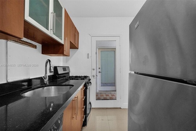 Photo - 320 85th St Unit 4