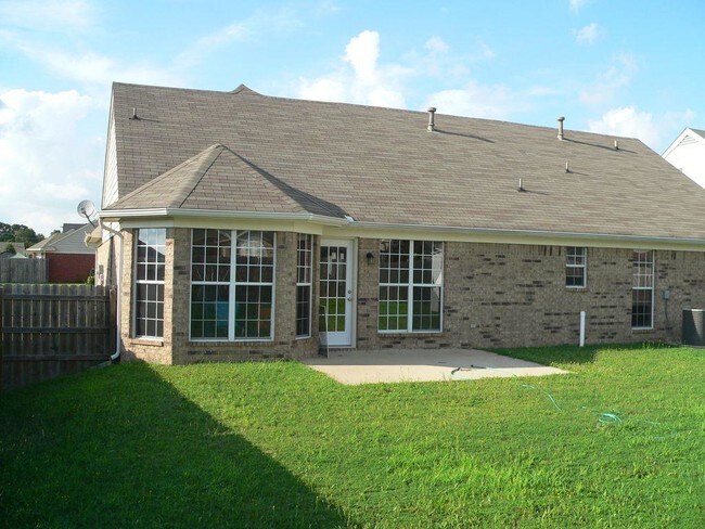 2765 Rutherford Dr