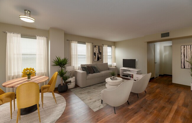 Photo - Commodore Place Apartments