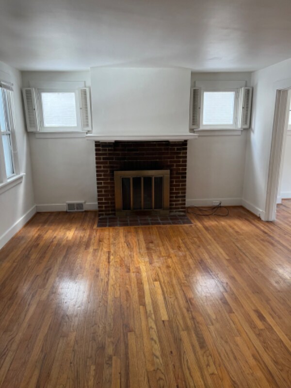 Photo - 552 Greendale Ave