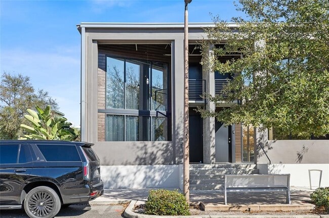 Photo - 213 N 12th St