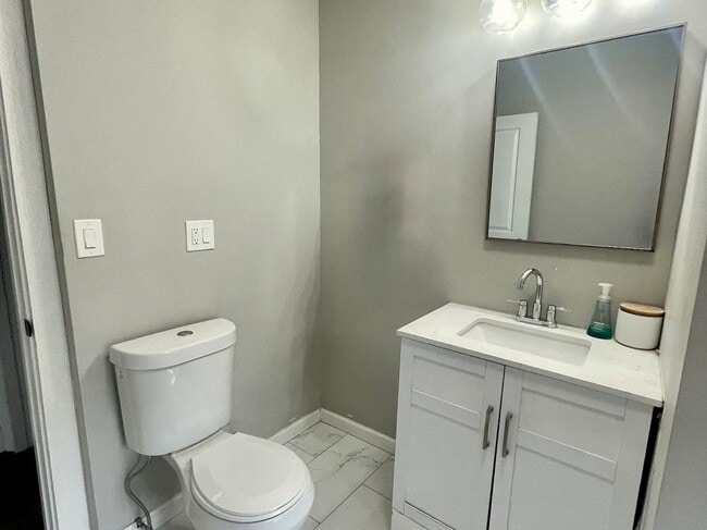 Photo - 84 Munson St Unit #2