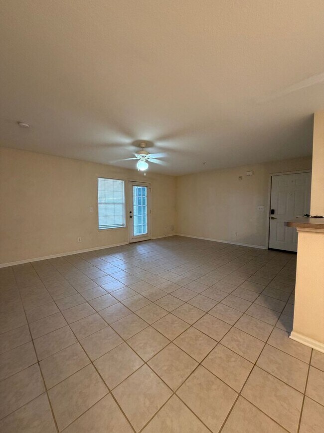 Photo - Spacious 1B/1B Unfurnished Condo near Beach in the Heart of Destin! Unit 330